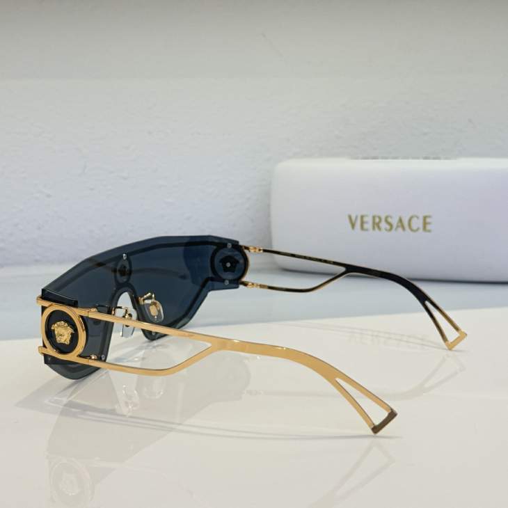 Picture of Versace Sunglasses _SKUfw79280531fw